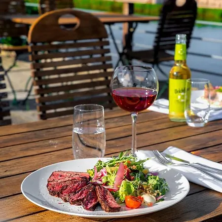 Hotel Arlau-schleuse 3*